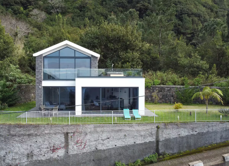 Blue Horizon Luxury Villa 1